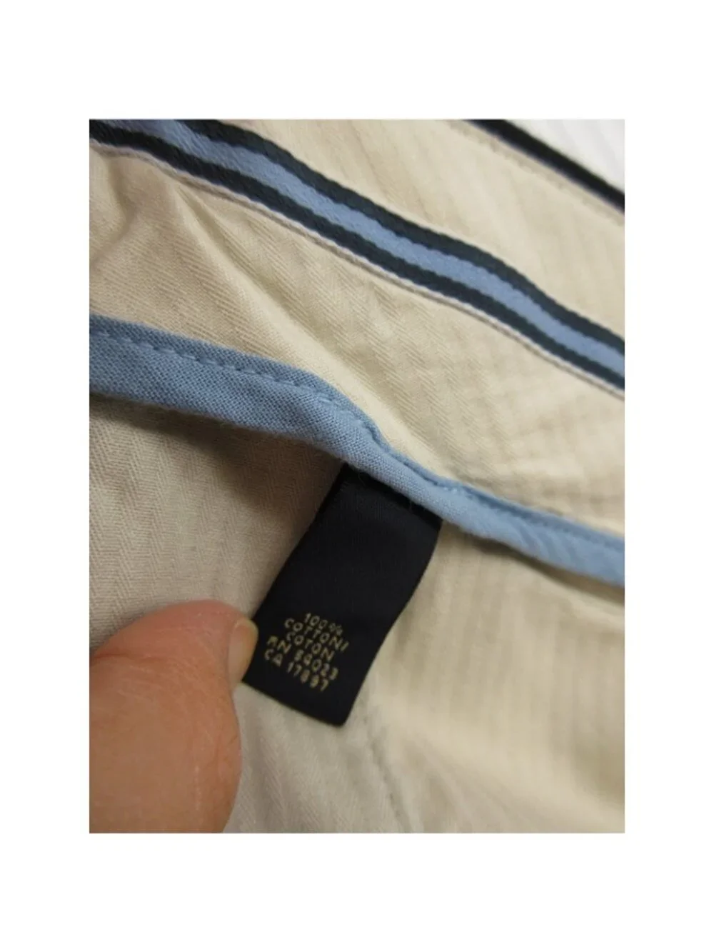 Banana Republic brand banana